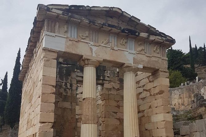 Delphi Guided Small Group Day Tour from Athens - Early pickup and the long road west