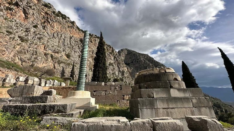 Delphi Navel Of Earth Hosios Loukas Full Day Private Tour - Timing, walking, and accessibility