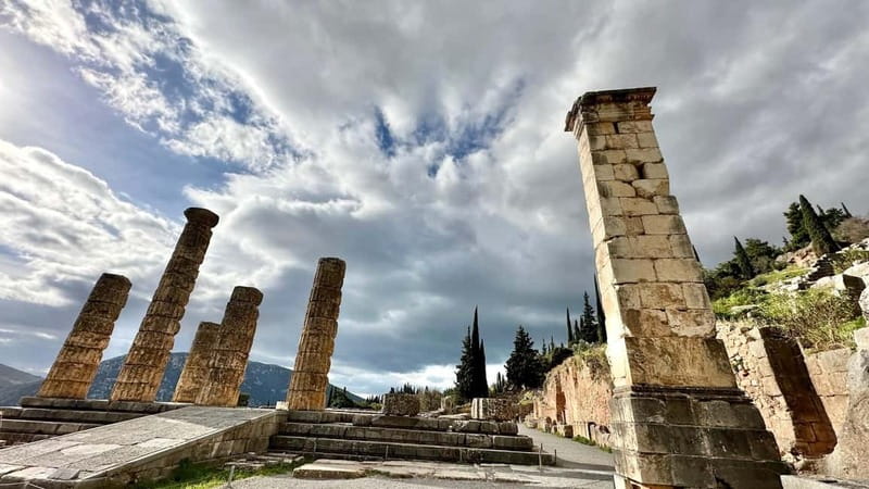 Delphi Navel Of Earth Hosios Loukas Full Day Private Tour - Delphi Archaeological Museum