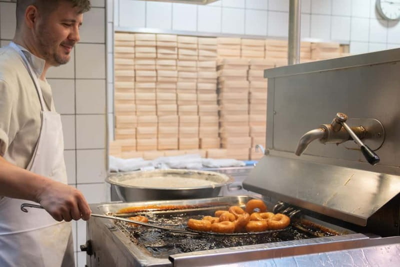 Eat Your Way Through Athens: A Local Food Walk - Who should book this walk