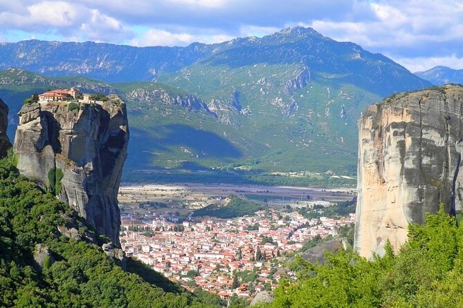 Explore Central Greece with an affordable 2 days tour to Meteora - Fitness, clothing, and practical planning