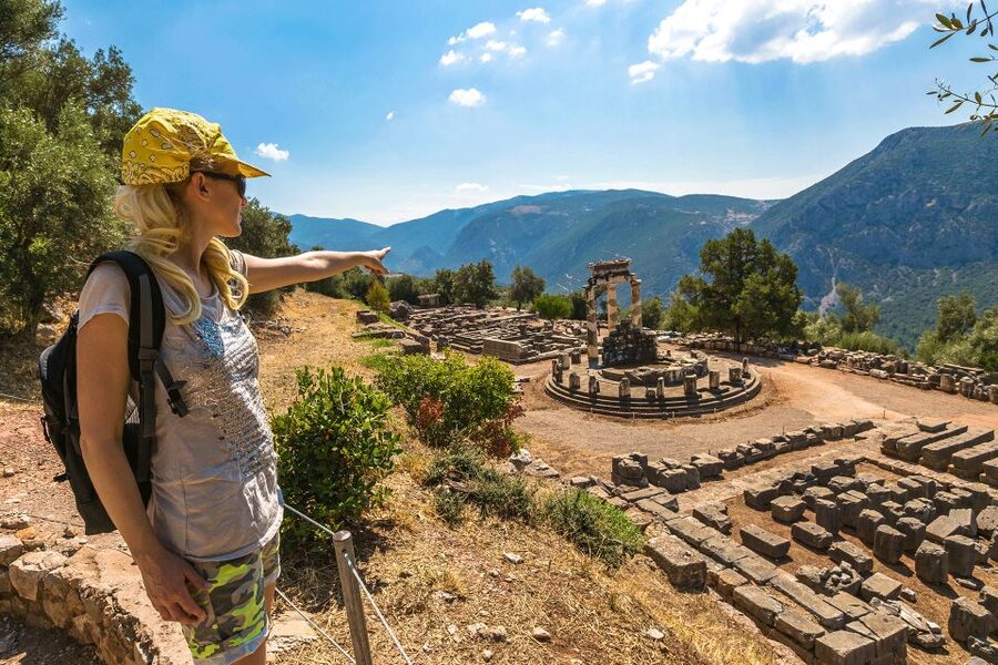 From Athens: 2 Days Meteora, Thermopylae & Delphi Tour - Key points to know before booking