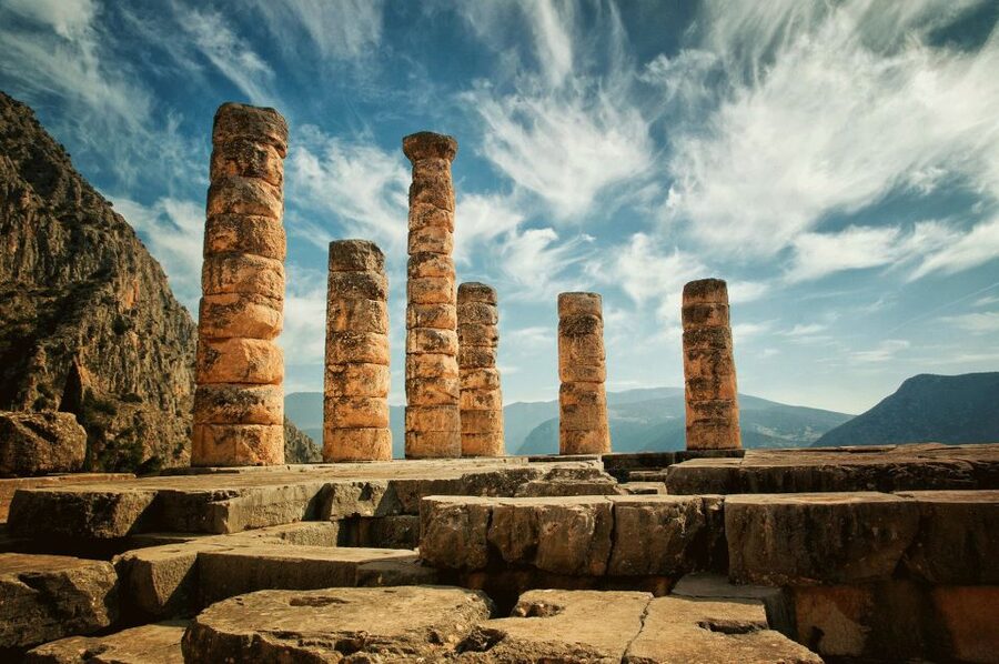 From Athens: 2 Days Meteora, Thermopylae & Delphi Tour - Choosing the sunset or mid-day Meteora option