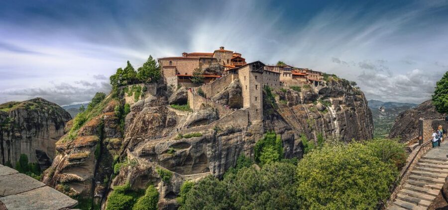 From Athens: 2 Days Meteora, Thermopylae & Delphi Tour - Delphi archaeological site: Apollo, the treasury, and the theater