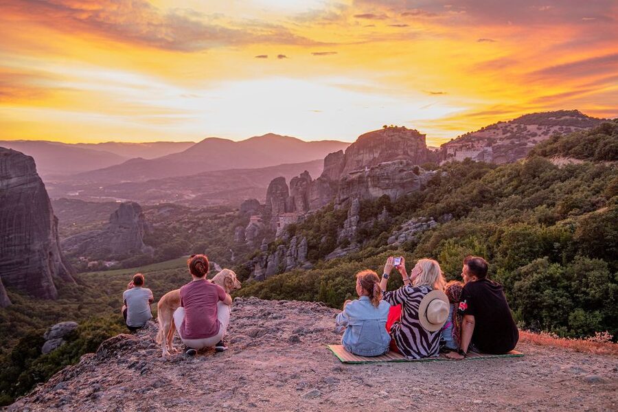 From Athens: 3 Days in Meteora & Delphi with Tours & Hotel - Why this three-day route works