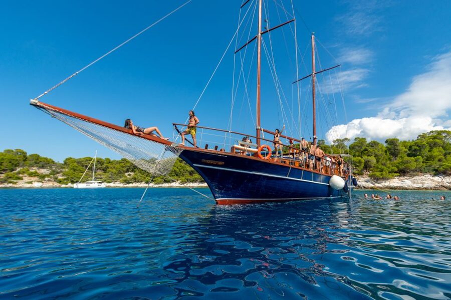 From Athens: Aegina, Agistri and Metopi Day Cruise w/ Lunch - Key points at a glance