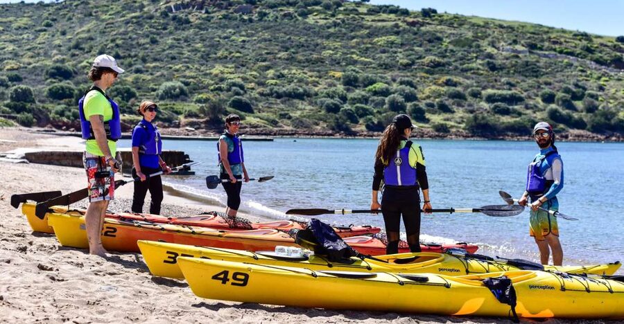 From Athens: Cape Sounion Guided Kayaking Tour with Lunch - A taverna meal beside the Saronic Gulf