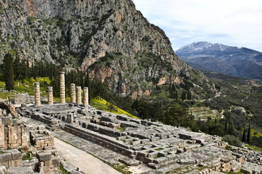 From Athens: Day Tour to Delphi - Arachova gets 15 minutes