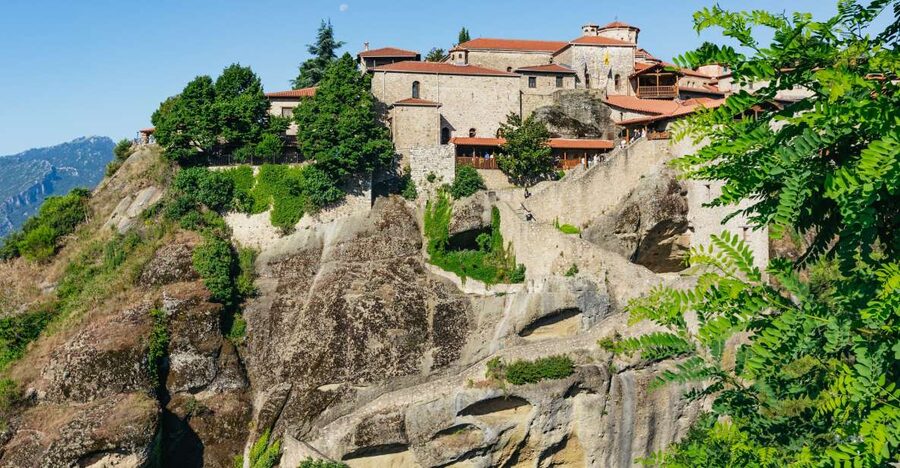 From Athens: Delphi and Meteora 2-Day Guided Tour - What the $271 price really buys you