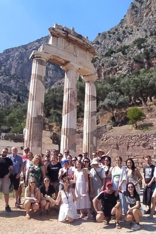 From Athens: Delphi Day Trip & Arachova Village Stop - Which guide style should you expect?