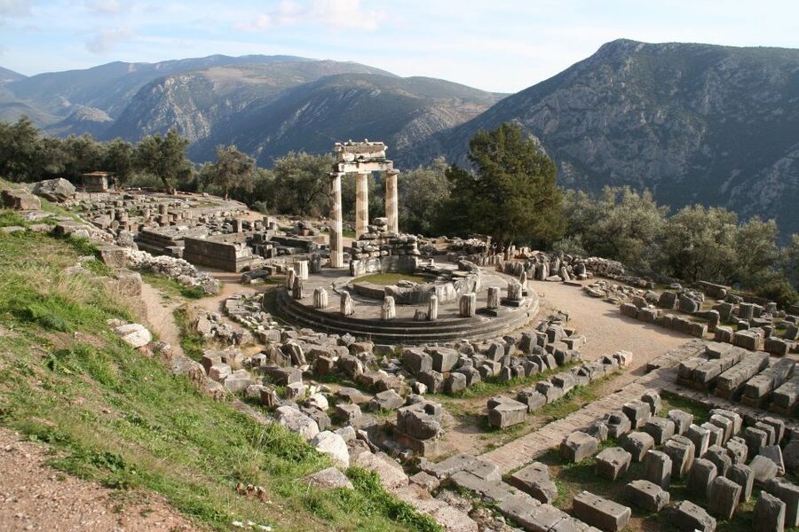From Athens: Delphi Full Day V.R. Audio Guided Tour - The Delphi Archaeological Museum completes the visit