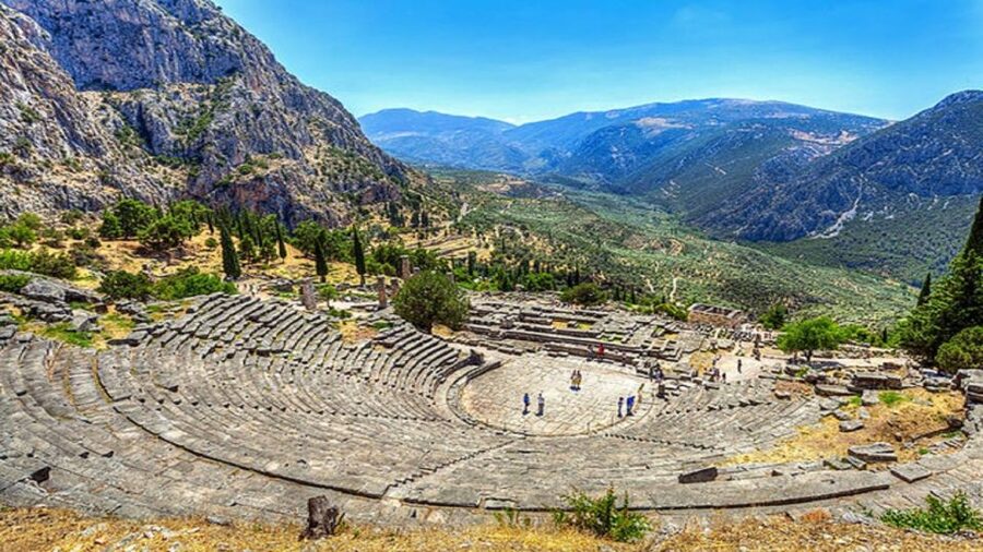 From Athens: Full-Day Delphi – Thermopylae Excursion - The Delphi walk requires stamina and good timing