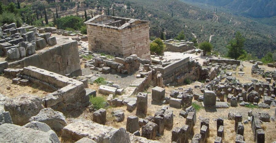 From Athens: Full Day Private Tour of Delphi - Why Delphi is worth a long day from Athens