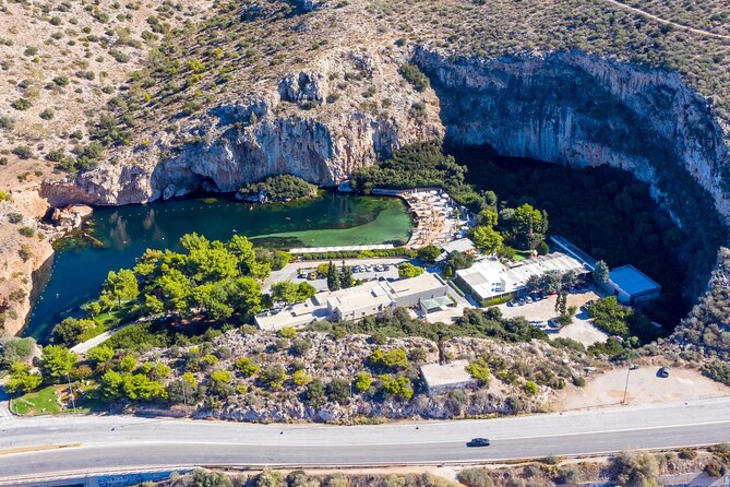 From Athens: Half day tour to Temple of Poseidon, Cape Sounio (Athens Riviera) - What the private vehicle adds for the price