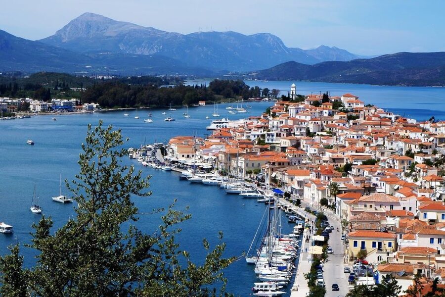 From Athens: Hydra, Poros & Aegina Cruise with Buffet Lunch - Lunch aboard ship between Poros and Aegina