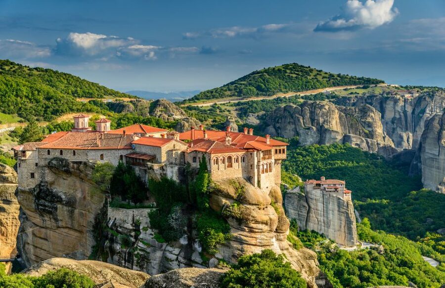 From Athens: Meteora Train Trip with Overnight Stay - Leaving Athens and crossing central Greece