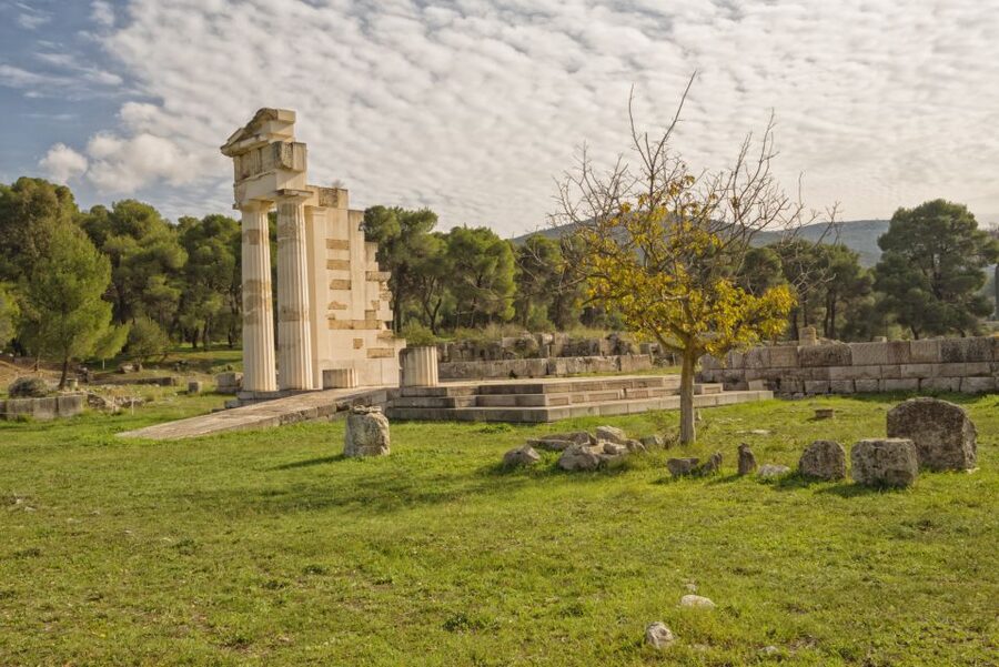 From Athens: Private Tour to Mycenae, Nafplio, & Epidaurus - Mycenae connects myth, power, and stone