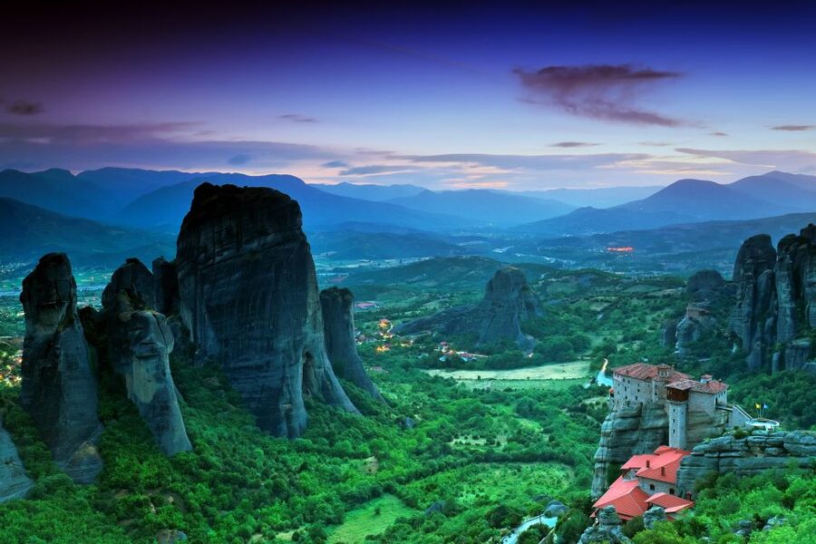 From Athens: Two-Day Guided Tour to Meteora - What the guide adds to the day