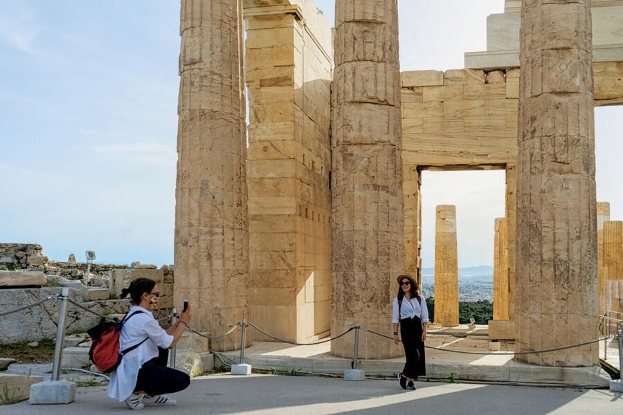 From Cruise Port: Athens City, Acropolis & Acropolis Museum - The Temple of Zeus and Hadrian’s Arch