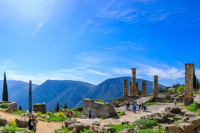 "Full day in Delphi/Livadia: Live the myths" - Livadia brings water, shade, and a quick meal