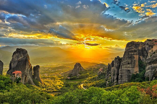 Full day Meteora private tour - A brief stop at Thermopylae