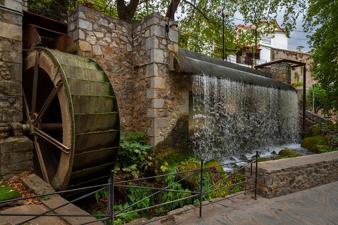 ''Full-Day Tour of Delphi-Byzantine Monastery of Hosios Loukas'' - Arachova for Mountain Views and Lunch Options