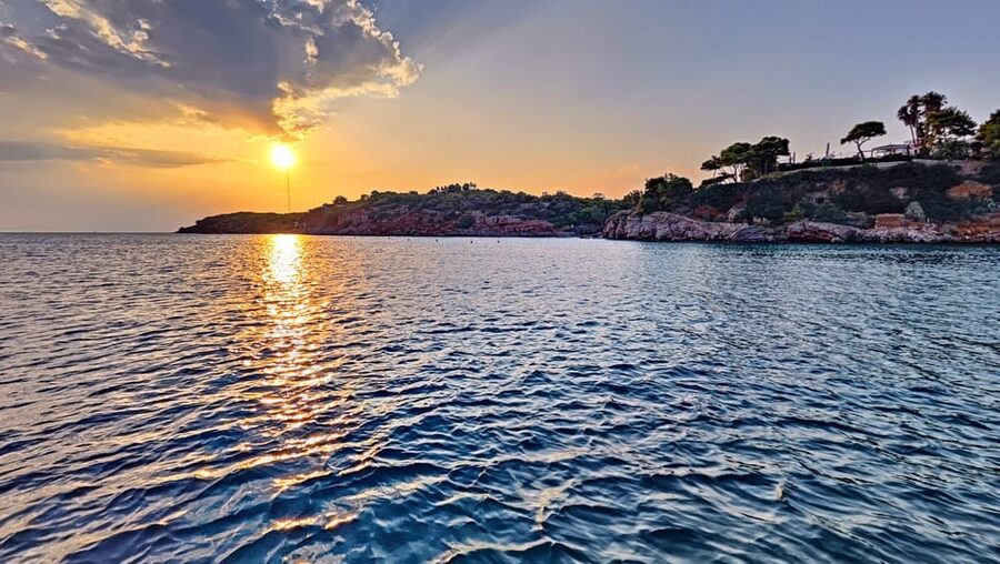 Glyfada Athens : Fishing and Swimming Tour with Lunch - Lunch aboard Christina