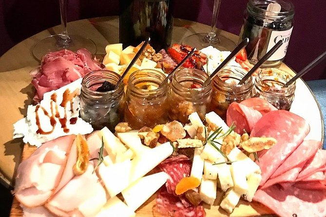 Greek food and wine tasting - Choosing wines from around Greece