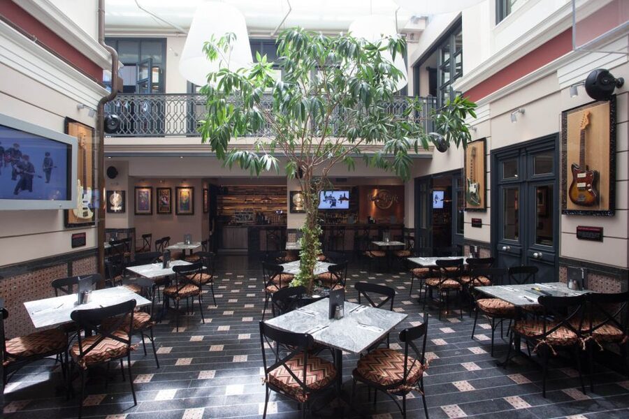 Hard Rock Cafe Athens with Set Menu for Lunch or Dinner - Vegetarian, vegan, and gluten-free planning