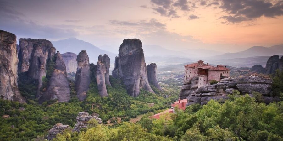 Kalabaka: Meteora Monasteries Minibus Tour with Photo Stops - Key points at a glance