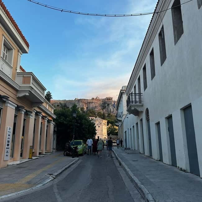 Magic Walk in Athens with Local Friends - Graffiti, street food, and modern Athens
