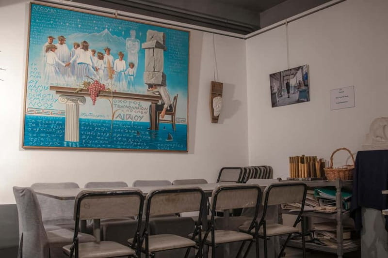 Marble Carving Workshop and Cultural Tour - Cycladic Art - Color, signature, and the finished sculpture