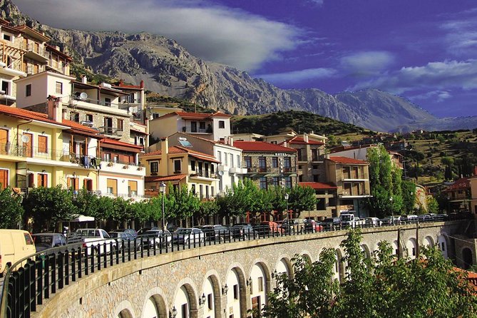 Mercedes Private Tour to Delphi and Arachova - Lunch in Delphi village, at your own cost