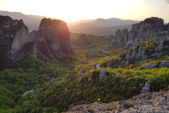 Meteora All Monasteries Tour with Photo Stops - Three monasteries, with time to look inside