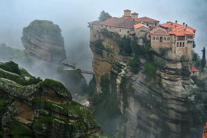 Meteora and Thermopylae Private Tour from Athens - Thermopylae and the Leonidas Monument