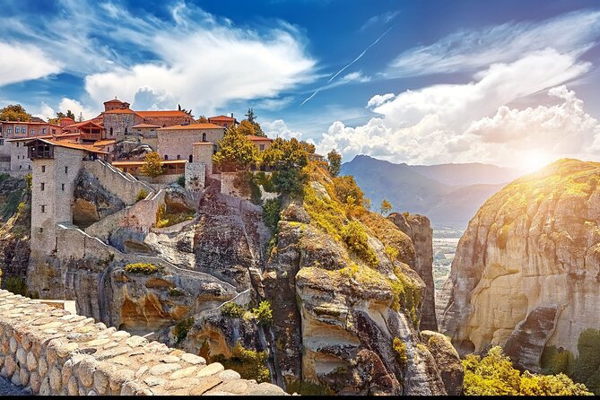 Meteora Full Day Private Tour from Athens including Lunch - Visiting up to three Meteora monasteries