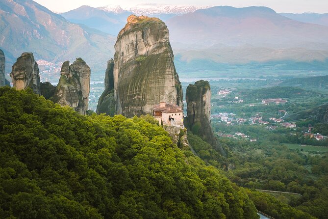 Meteora Full Day Private Tour From Athens - Thermopylae and the Hot Gates
