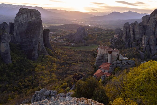 "Meteora Highlights: A Journey Among the Sky-High Monasteries" - Key points to know before you book