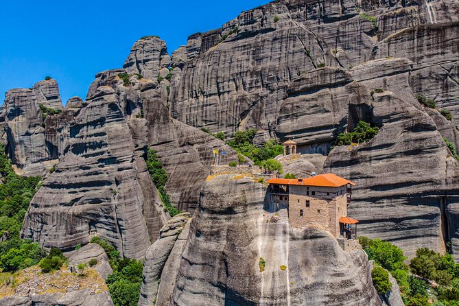 "Meteora Highlights: A Journey Among the Sky-High Monasteries" - The guide setup: helpful driver, optional specialist