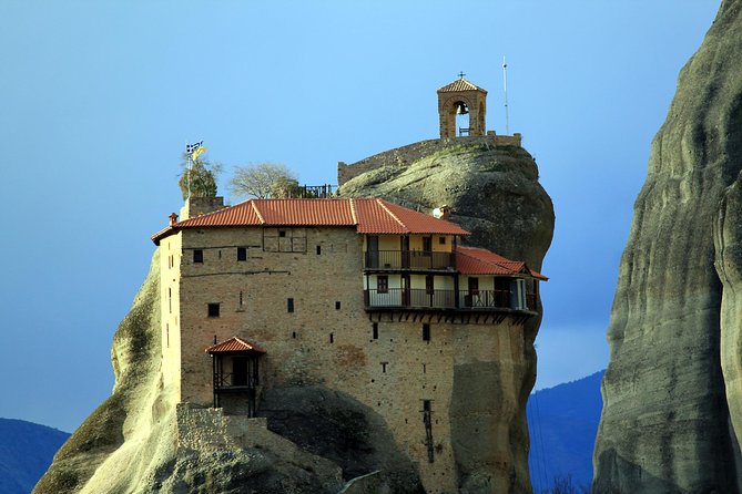 Meteora Monasteries Fully Private Day Tour with Great Lunch-Drinks Included - Seeing Meteora from the road and the rocks