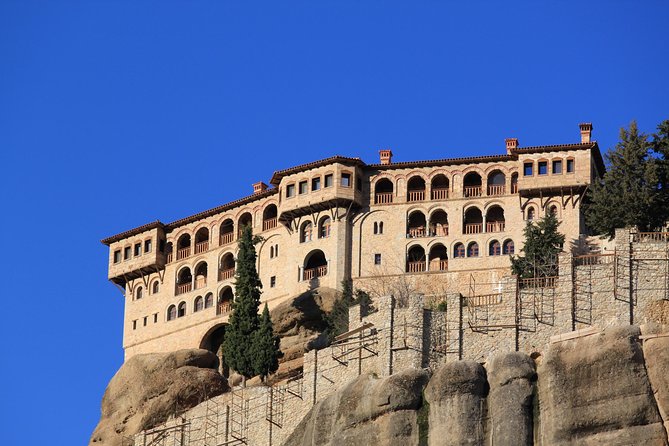 Meteora Monasteries Fully Private Day Tour with Great Lunch-Drinks Included - A local lunch with drinks included
