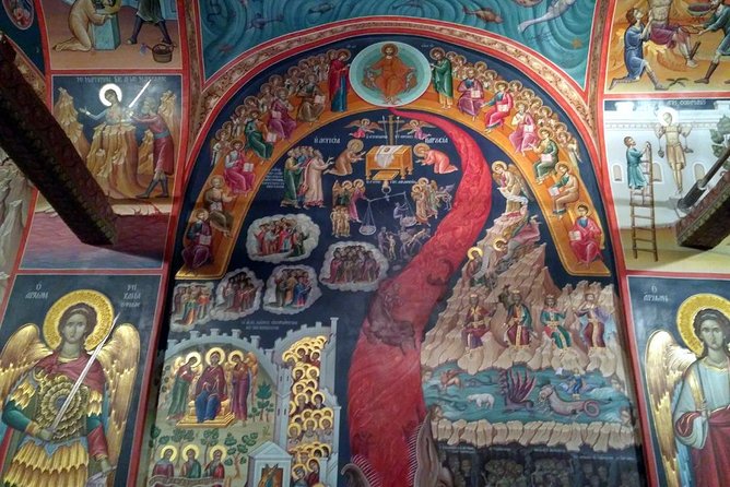 Meteora Monasteries Fully Private Day Tour with Great Lunch-Drinks Included - Thermopylae and the Leonidas statue