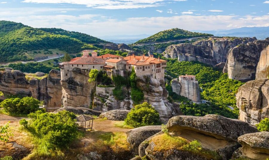Meteora: Monasteries Tour, Lunch, and Athens Transfer Option - Seeing all the monasteries from the road