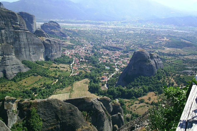 Meteora Private Full Day Tour - Inside the monasteries: what to expect