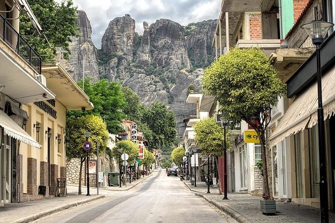 Meteora Private Full Day Tour - Food, breaks, and the pace of the day