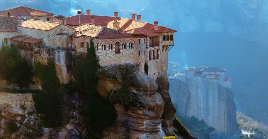 Meteora Private Full Day Tour from Athens & Free Audio Tour - Viewpoints made for the camera