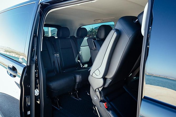 Nafplio-To Athens Airport-Private Minivan up to 7 pax - Your pickup at a Nafplio hotel or apartment