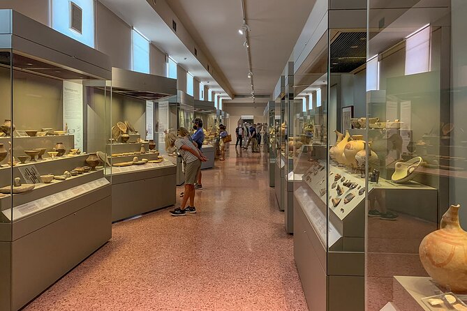 National Archaeological Museum Private Tour with Licensed Expert Guide - The guides: what kind of experience to expect