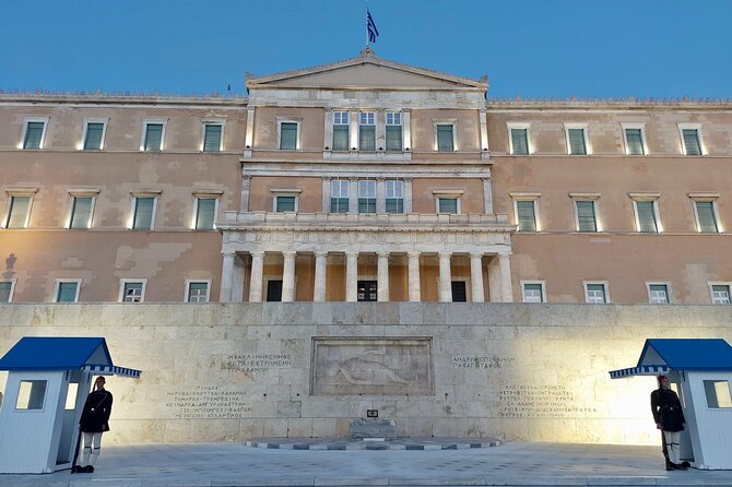 Night Tour of the City of Athens with Guide in Spanish - What the two-hour pace feels like