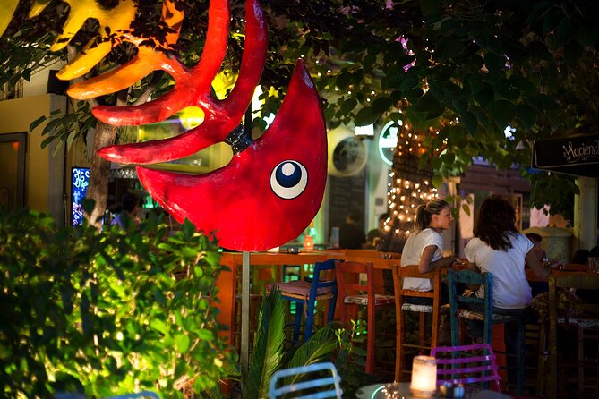 Nightlife Athens Tour inc. rooftops, tastings & 3 drinks - The guide makes the difference